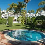 Casablanca 50 Oasis Apartman *